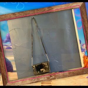 🎁 A Kenneth Cole Reaction all Black shiny leather!!!!